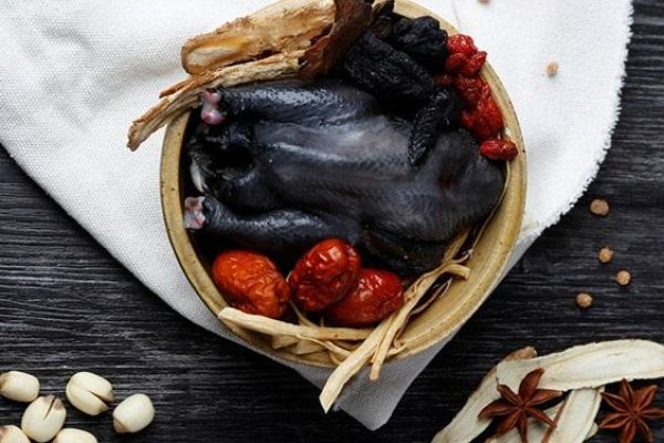 Roasted Black Chicken with forest honey